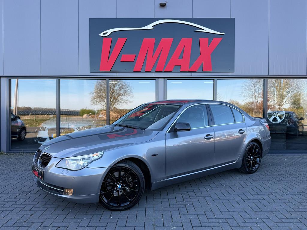 BMW 525i LCI 3.0 AUT Executive Leder Memory Navi Prof Xenon, Auto's, BMW, Achterwielaandrijving, Gebruikt, Zwart, 2000 kg