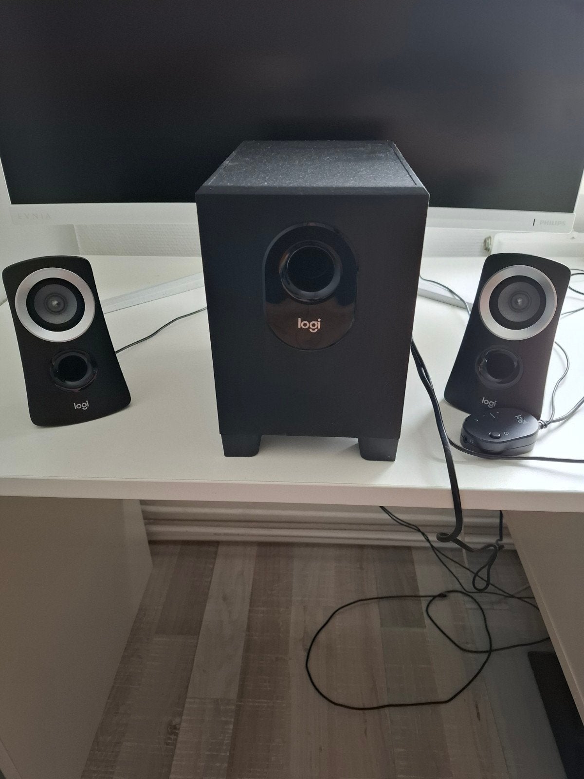 logitech Z313, Computers en Software, Pc speakers, Ophalen of Verzenden, Zo goed als nieuw, Audiokanaal 2.1, Logitech