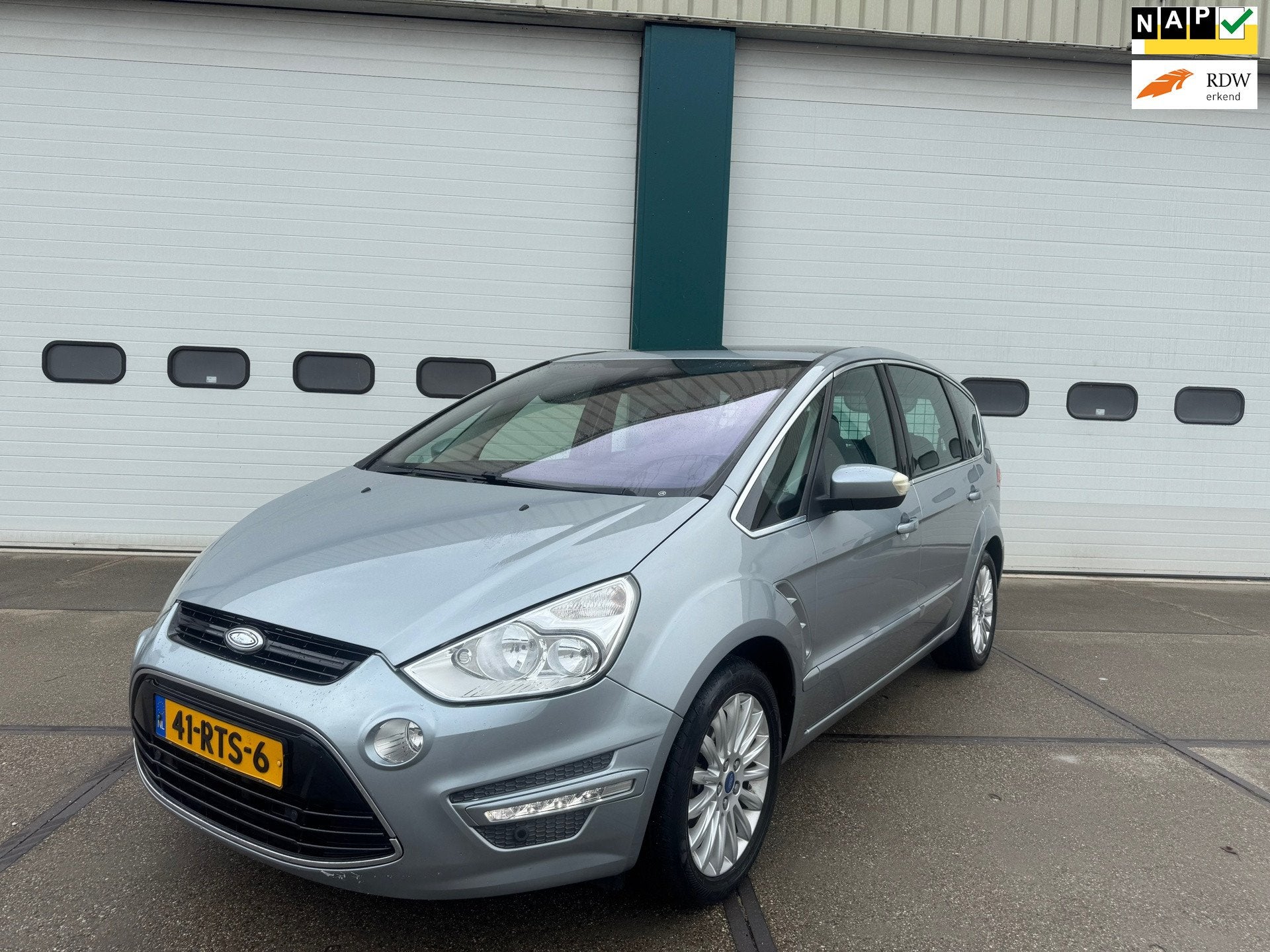 Ford S-Max 1.6 EcoBoost Trend Business, Auto's, Voorwielaandrijving, Gebruikt, Zwart, 4 cilinders