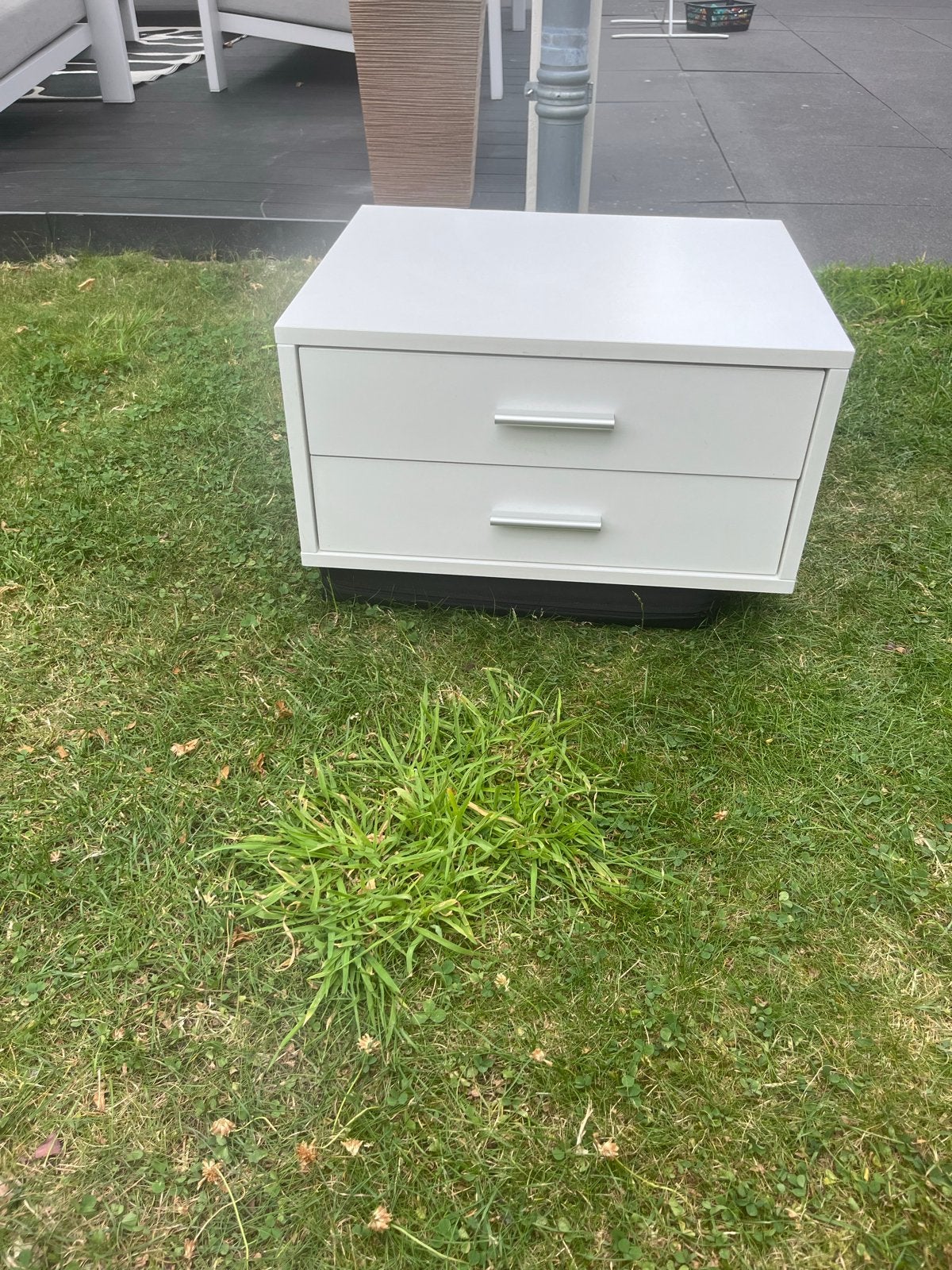 Wit Kastje / Nachtkastje met 2 Lades en Houten Poten, Ophalen, Overige materialen, 55 tot 70 cm, Zo goed als nieuw