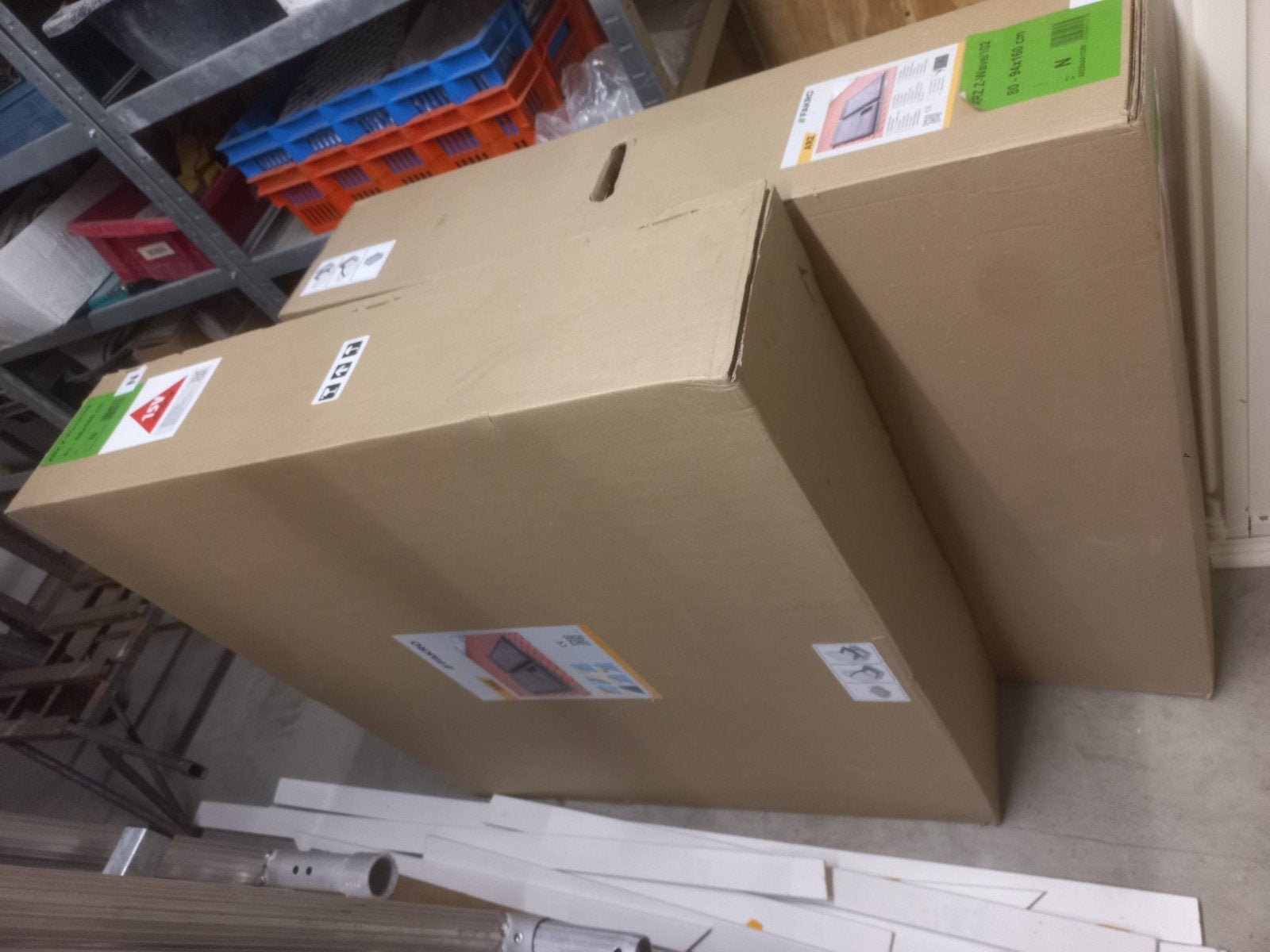 elektrische rolluiken voor dakvenster, Doos, 100 cm of meer, 60 cm of meer, Minder dan 35 cm