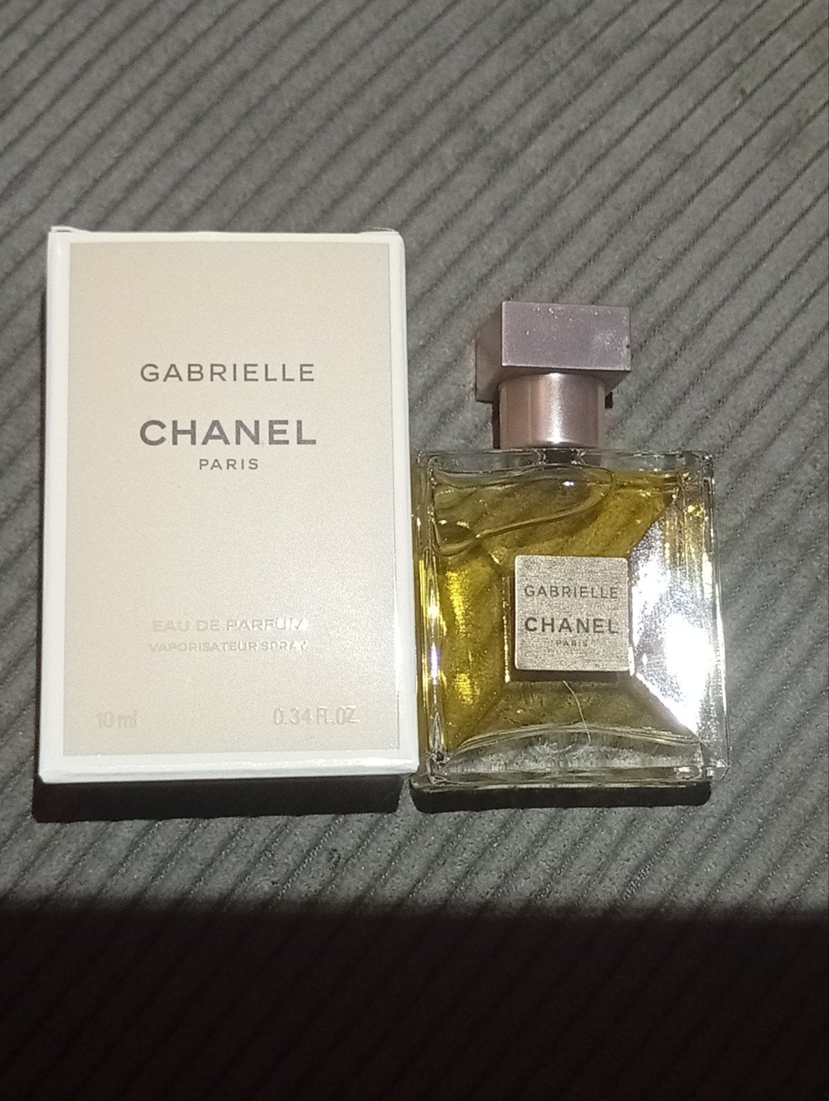 Mini parfum Gabrielle Chanel Eau de Parfum 10ml, Ophalen of Verzenden, Zo goed als nieuw
