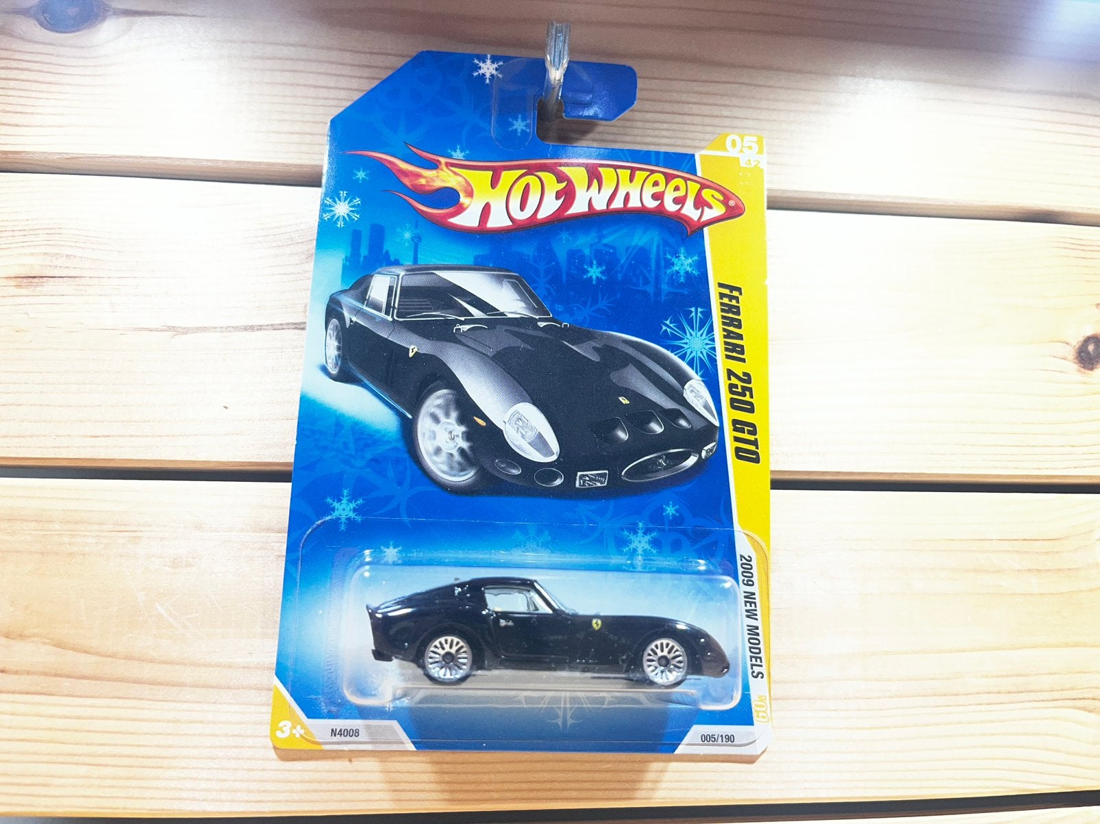 Ferrari 250 GTO Snowflake Walmart Exclusive hotwheels, Ophalen of Verzenden, Zo goed als nieuw, Auto