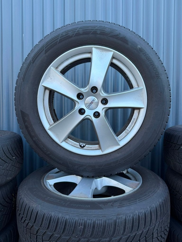 2x Winterset VW Tiguan - 215/65R17 - Hankook - 4x 6mm, Ophalen, Hankook, Banden en Velgen, 17 inch