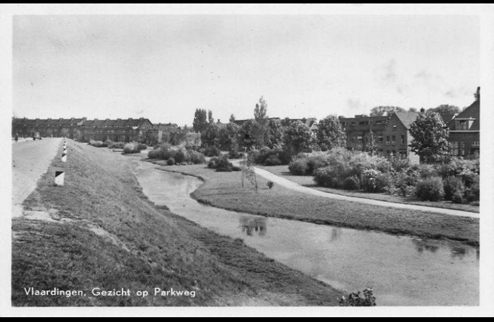Vlaardingen Gezicht op Parkweg rond jaren 50, Verzenden, 1940 tot 1960, Ongelopen, Zuid-Holland