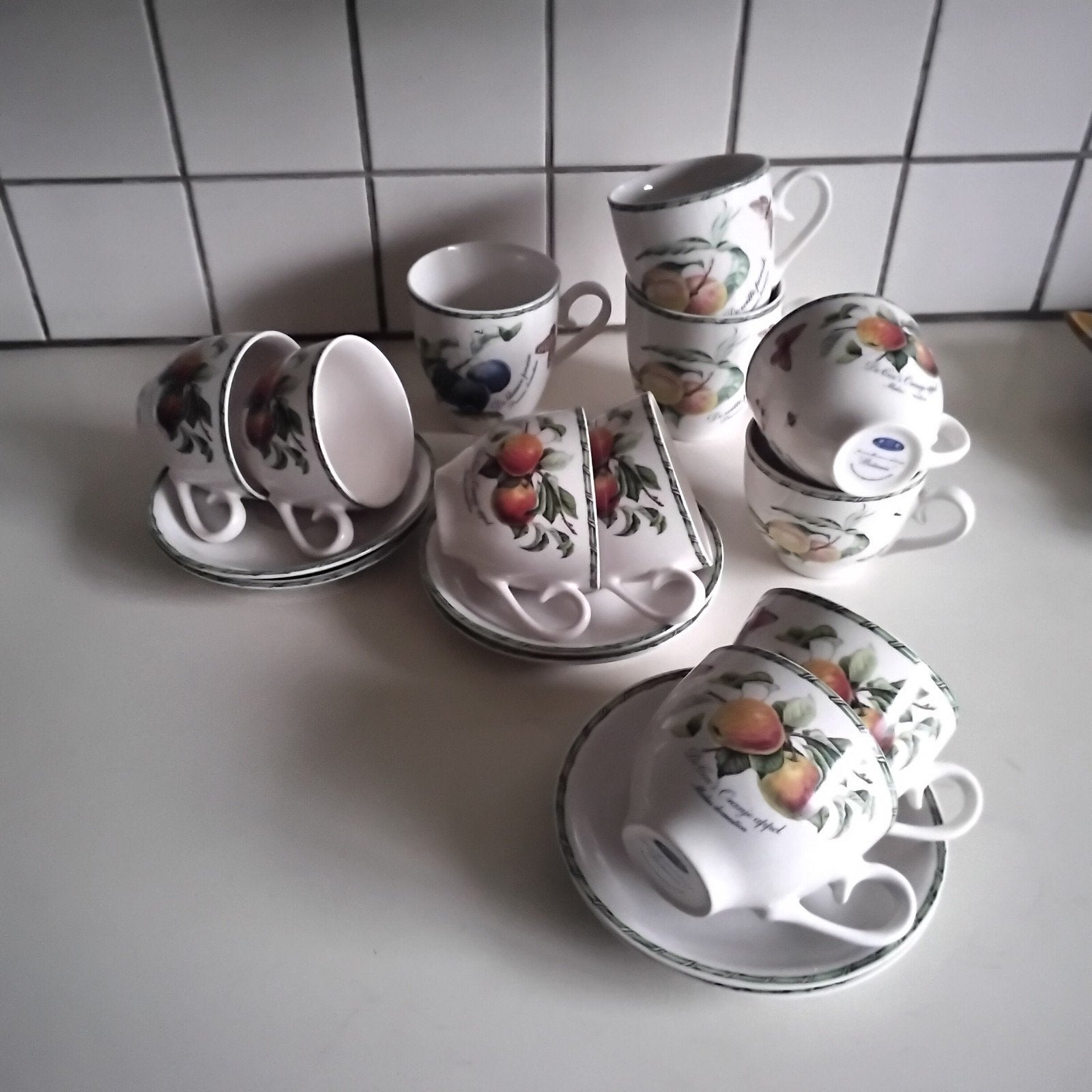 Janneke brinkman botania  mokken,kop en schotels,theetips, Ophalen of Verzenden, Zo goed als nieuw, Overige stijlen, Kop(pen) en/of Schotel(s)