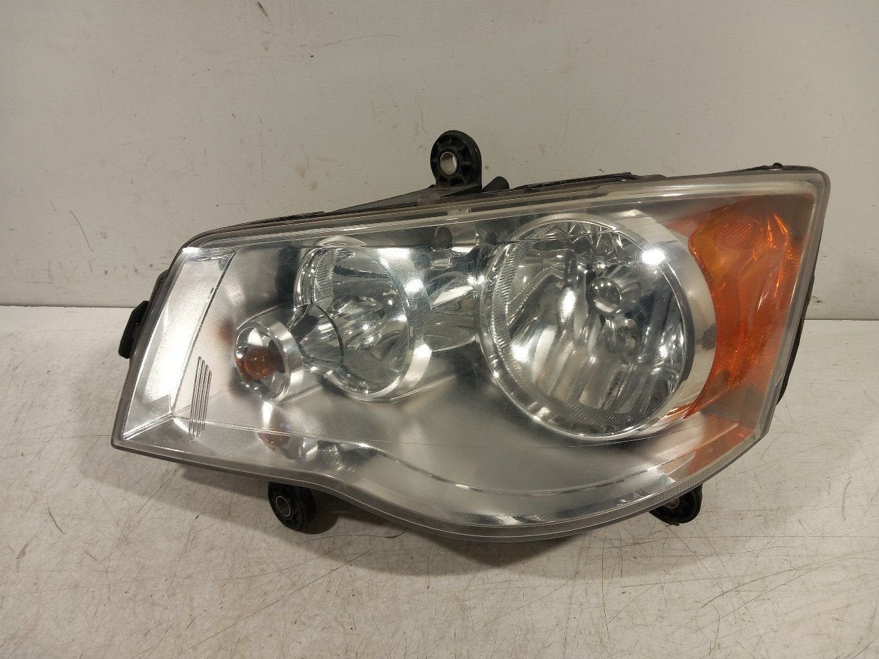 Koplamp links Lancia Voyager, Auto-onderdelen, Verlichting, Onderdelen@venauto.nl, Van der Ven Autorecycling B.V., Gebruikt, Ettenseweg 76, 4706 PB Roosendaal, The Netherlands