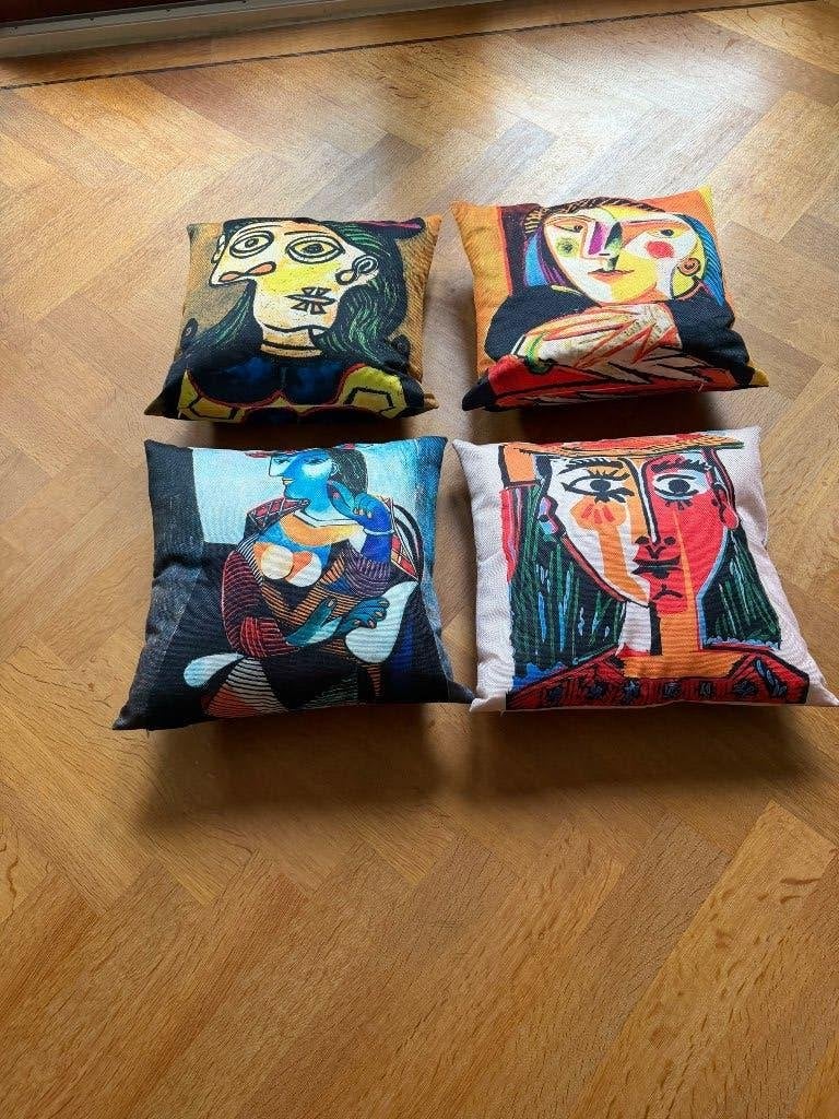 4 Picasso kussens, 45 x 45 cm, Ophalen of Verzenden, Zo goed als nieuw, Sierkussen, Overige vormen