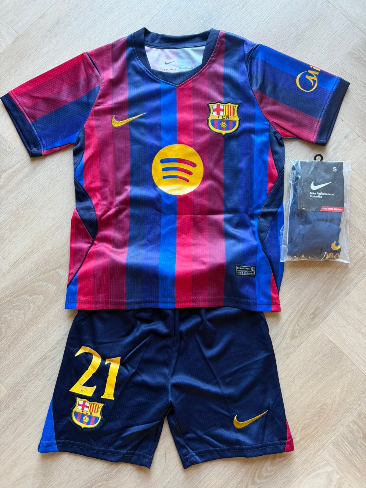 Nieuw FC Barcelona voetbal thuis tenue Frenkie de Jong 26/27, Maat XS of kleiner, Ophalen of Verzenden, Zo goed als nieuw, Set