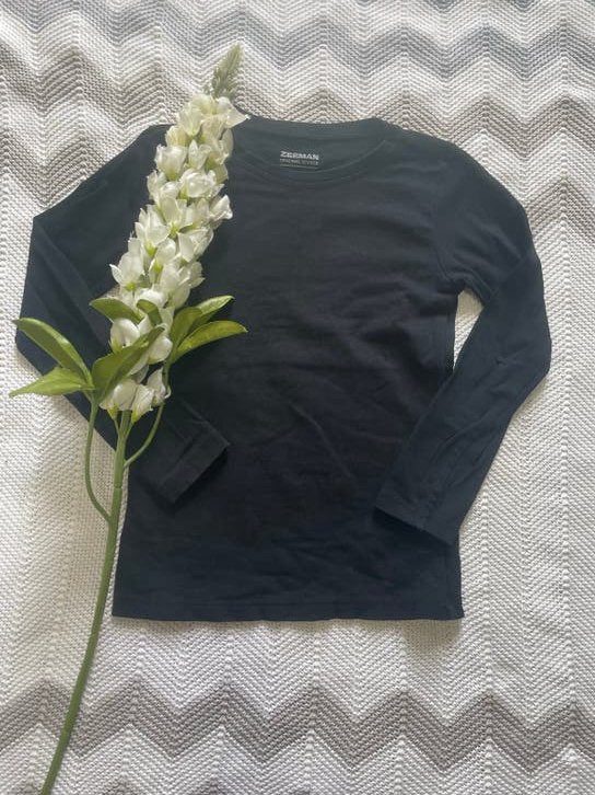 Zwarte basic unisex longsleeve van Zeeman, maat 92 (98/104), Ophalen of Verzenden, Zo goed als nieuw, Jongen of Meisje, Shirt of Longsleeve