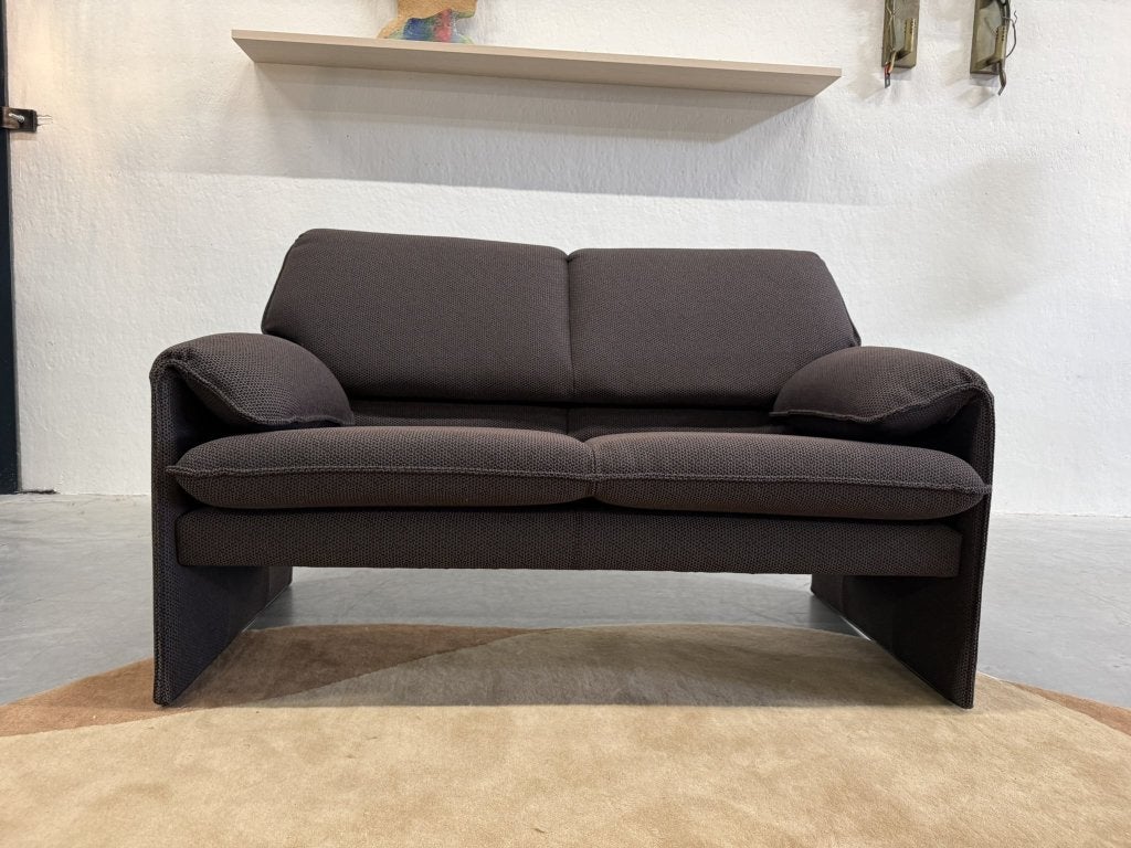Nieuw Leolux Bora Beta 2 zits bank bruin stof Tiempo 147, Leolux, Info@leolux.nl, 75 tot 100 cm, Ophalen of Verzenden