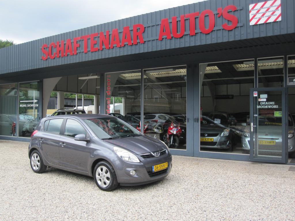Hyundai i20 1.2i i-Catcher zeer lux apk 03-03-2027, Euro 5, 450 kg, Gebruikt, 4 cilinders