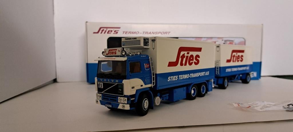 Tekno Sties, Hobby en Vrije tijd, Modelauto's | 1:50, Ophalen of Verzenden, Zo goed als nieuw, Bus of Vrachtwagen, Tekno