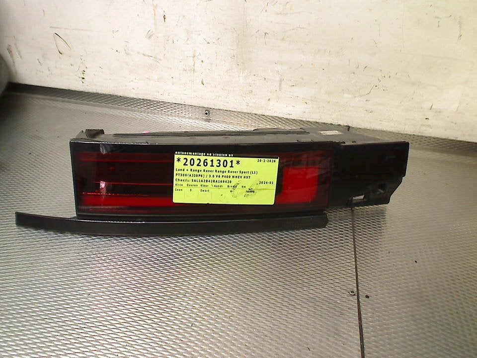 Achterlicht Links BINNEN Range Rover Sport (L1) 2024, Campus Kronberg 7, Kronberg im Taunus 61476, , Duitsland, Jaguar Land Rover Deutschland GmbH