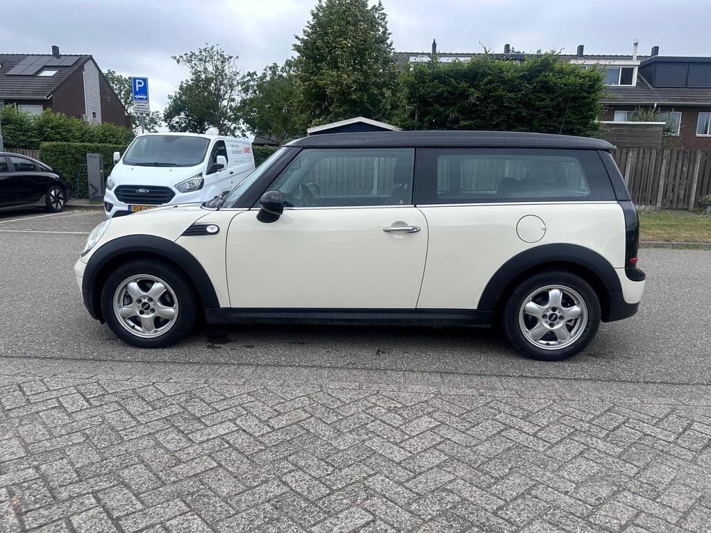Mini Mini Clubman 1.6 Cooper Business Line*Airco*Dealer onde, Voorwielaandrijving, Gebruikt, 4 cilinders, 4 stoelen