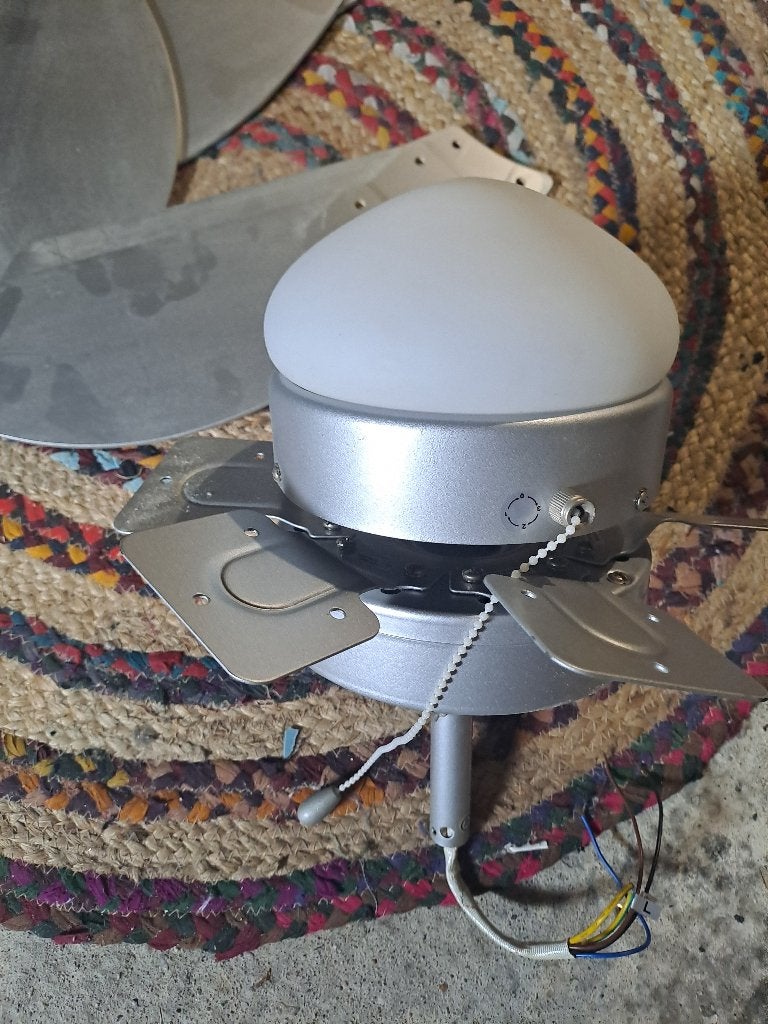 Plafond ventilators met lamp, Ophalen, Zo goed als nieuw, Plafondventilator