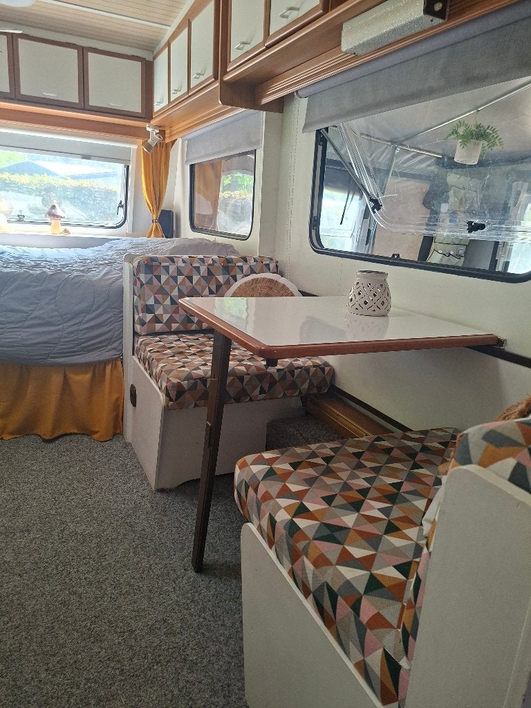 Retro LMC Münsterland Siesta | Stapelbed & Fietsendrager., 750 - 1000 kg, Particulier, 5 tot 6 meter, LMC en Münsterland