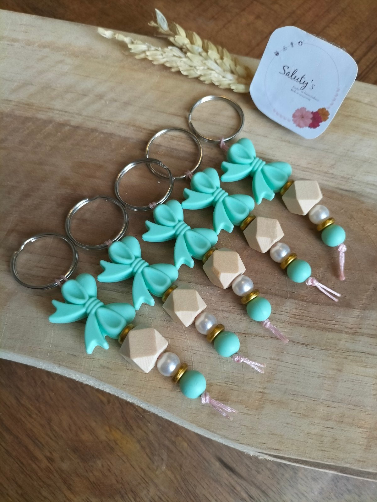 Nieuw • Traktatie/bedankje • Sleutelhanger Strikje, Nieuw, Ophalen of Verzenden, Saluty's kinder- en kraamcadeaus, Info@salutys.nl