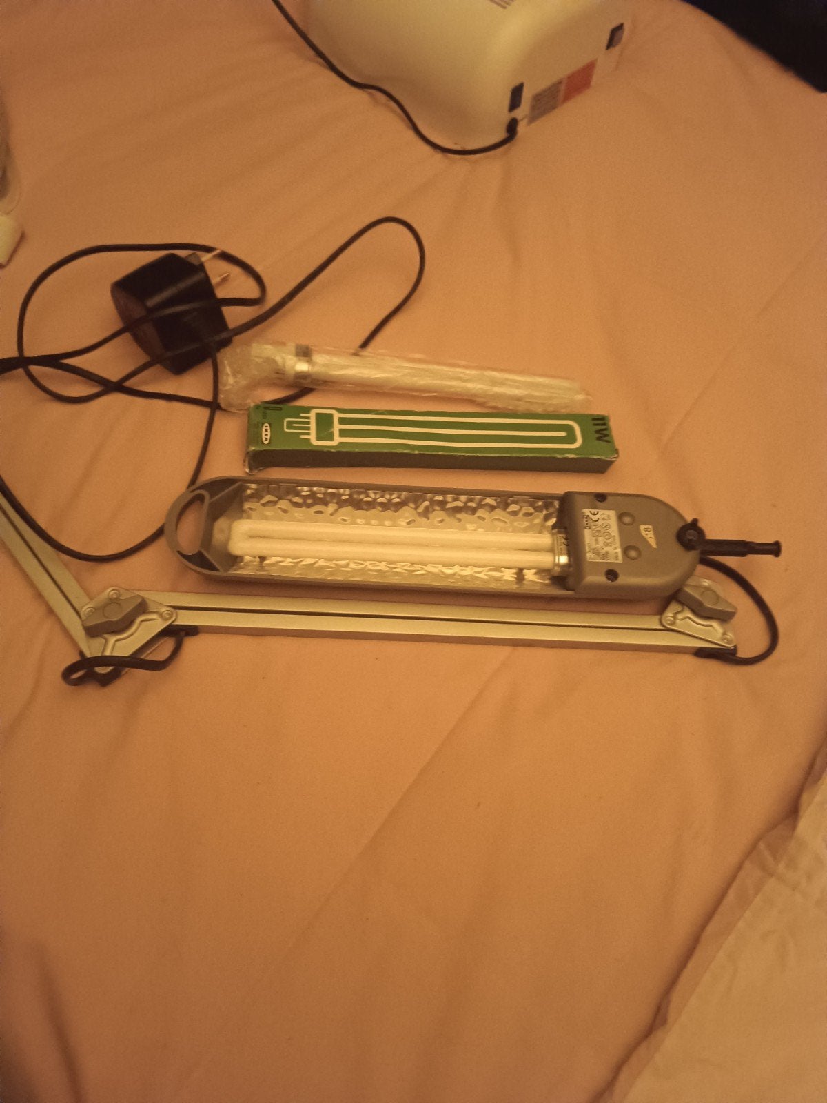 Nagelstudio Starterspakket: Lamp, Trainer, Afzuiger, Schort, Ophalen