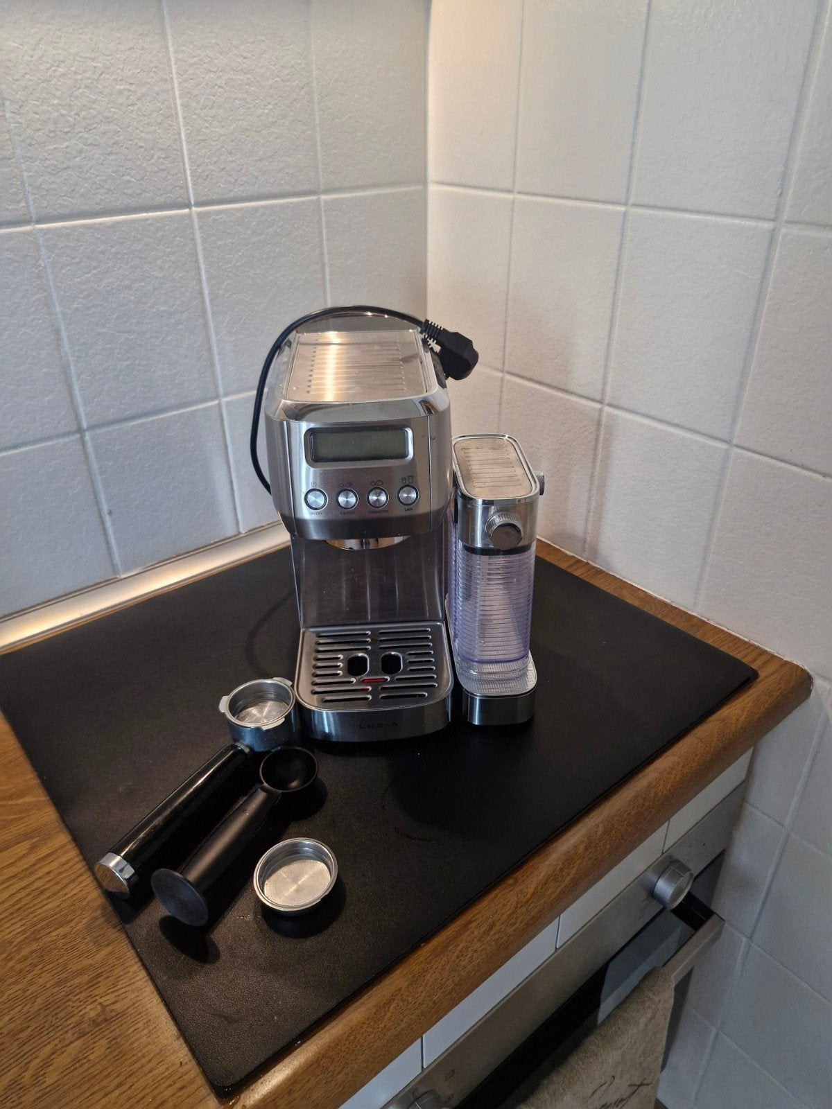 LUGIA Bonen Koffiezetapparaat met Bonenmaler, Koffiemachine, Gemalen koffie, Ophalen of Verzenden, Zo goed als nieuw