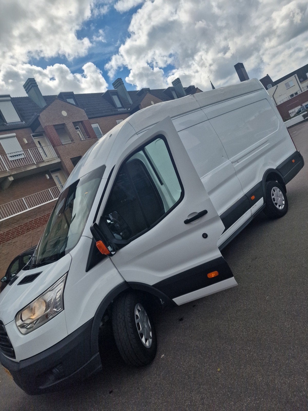 Ford Transit 2.0 Tdci 77KW 2018 Wit, 1995 cc, 4 cilinders, Wit, Bedrijf
