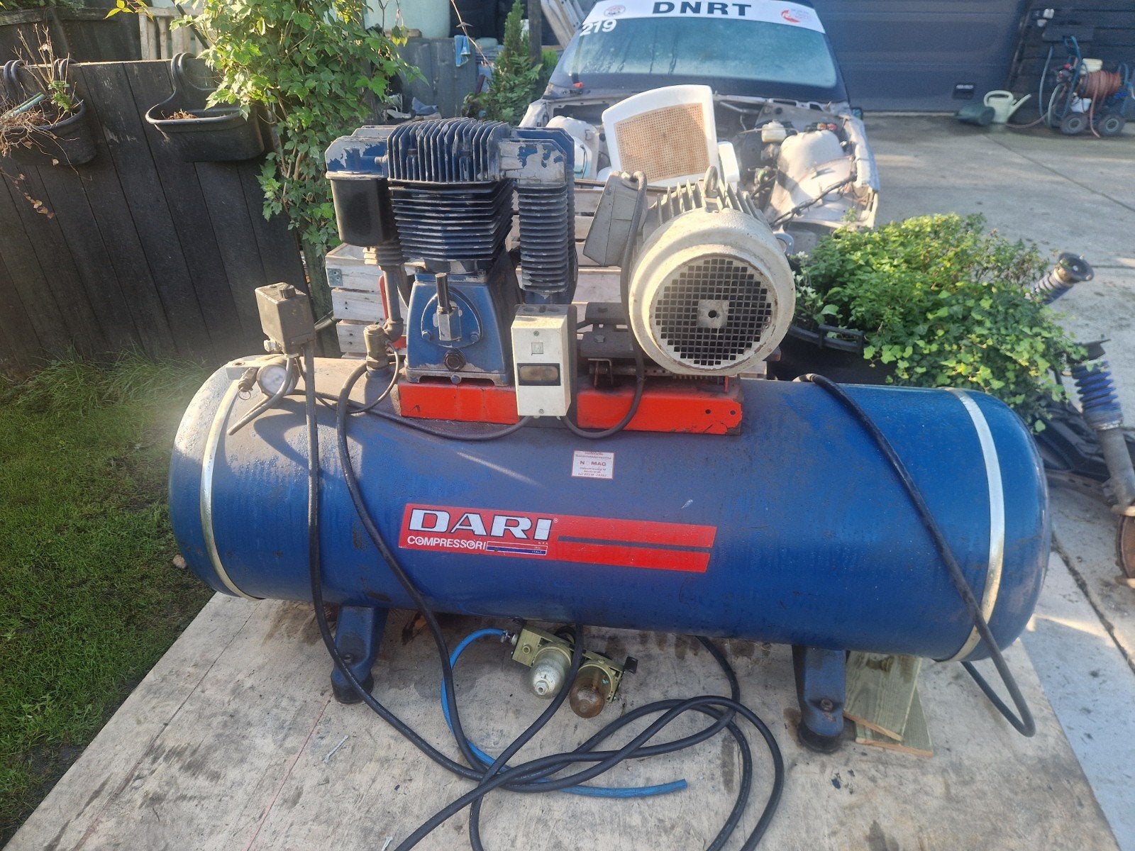 DARI Compressor 4kW - Krachtige en uwbare Luchtcompresso, Gebruikt, 10 bar of meer, 100 liter of meer, 400 tot 800 liter/min