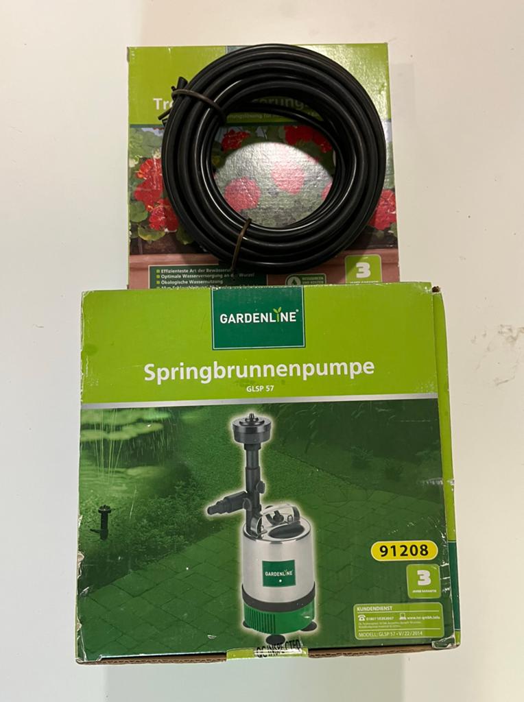 Vijverpomp nieuw ongebruikt in doos, Ophalen of Verzenden, Zo goed als nieuw, Dompelpomp