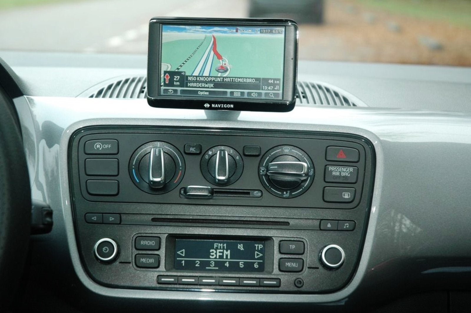 Garmin (Navigon) met Europa  voor Seat, Up, Skoda, Ophalen of Verzenden, Zo goed als nieuw
