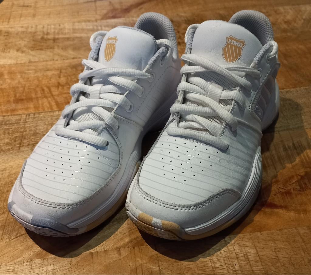 K-Swiss Tennisschoenen - Maat 37, Sport en Fitness, Tennis, Ophalen, Gebruikt, Schoenen, K-Swiss
