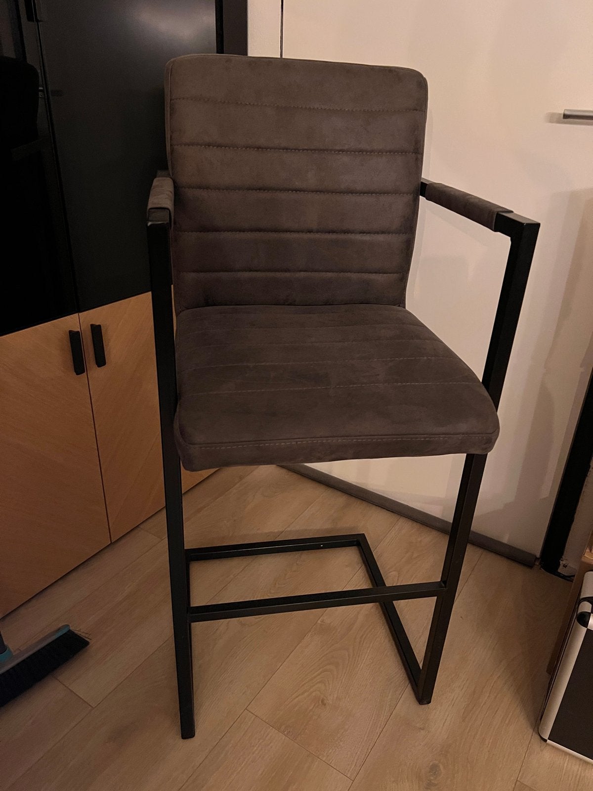 Set van 3 nette antraciete barkrukken, Huis en Inrichting, Ophalen, Gebruikt, 90 cm of meer, Metaal