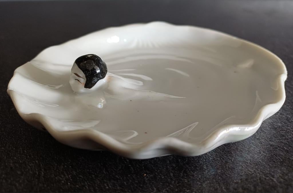 Oud Porseleinen Zeepbakje voor € 10, Ophalen