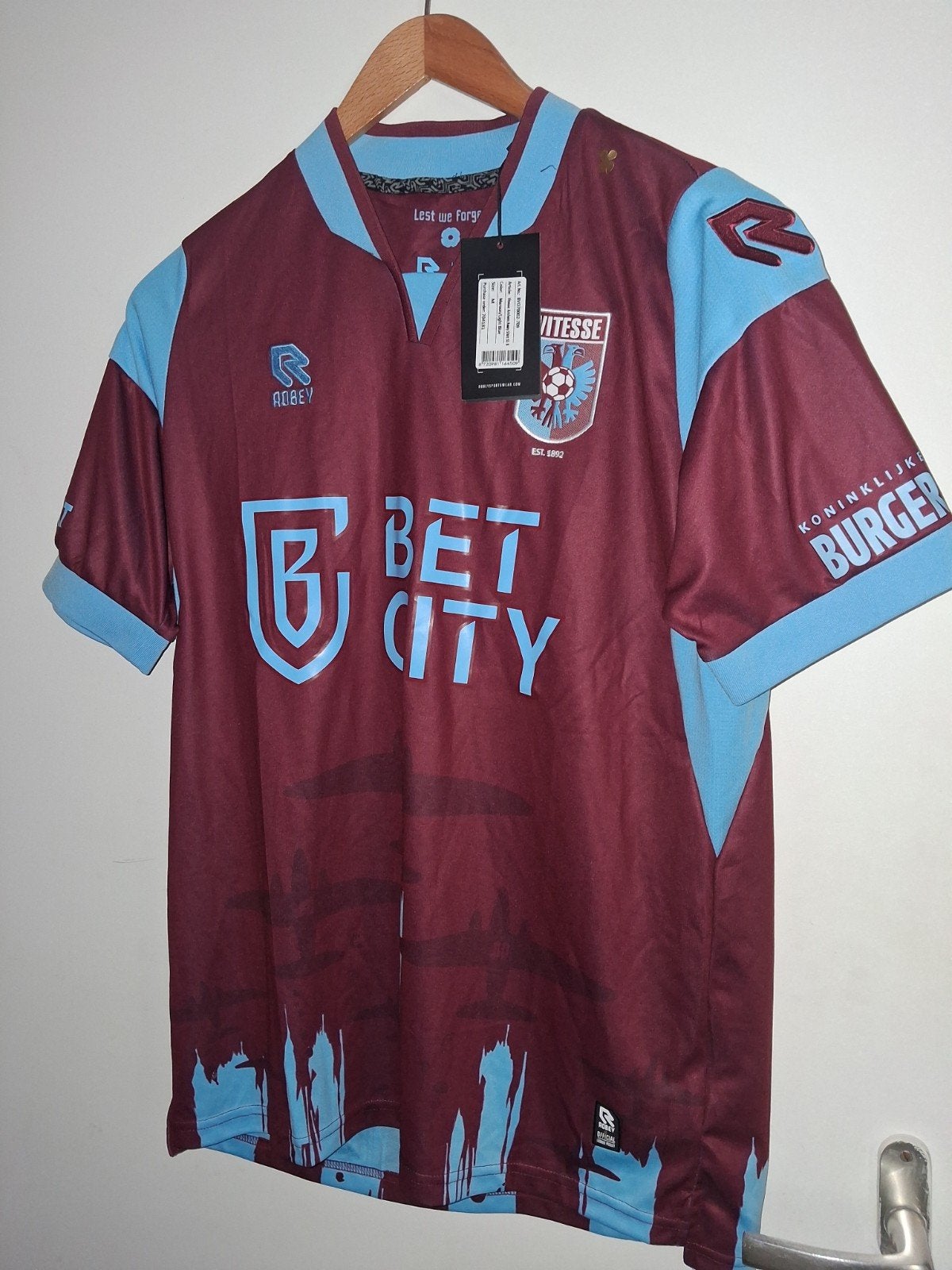 Vitesse Arnhem airborne shirt 80 jaar 2024 M Nieuw, Robey, Nieuw, Ophalen of Verzenden, Voetbal