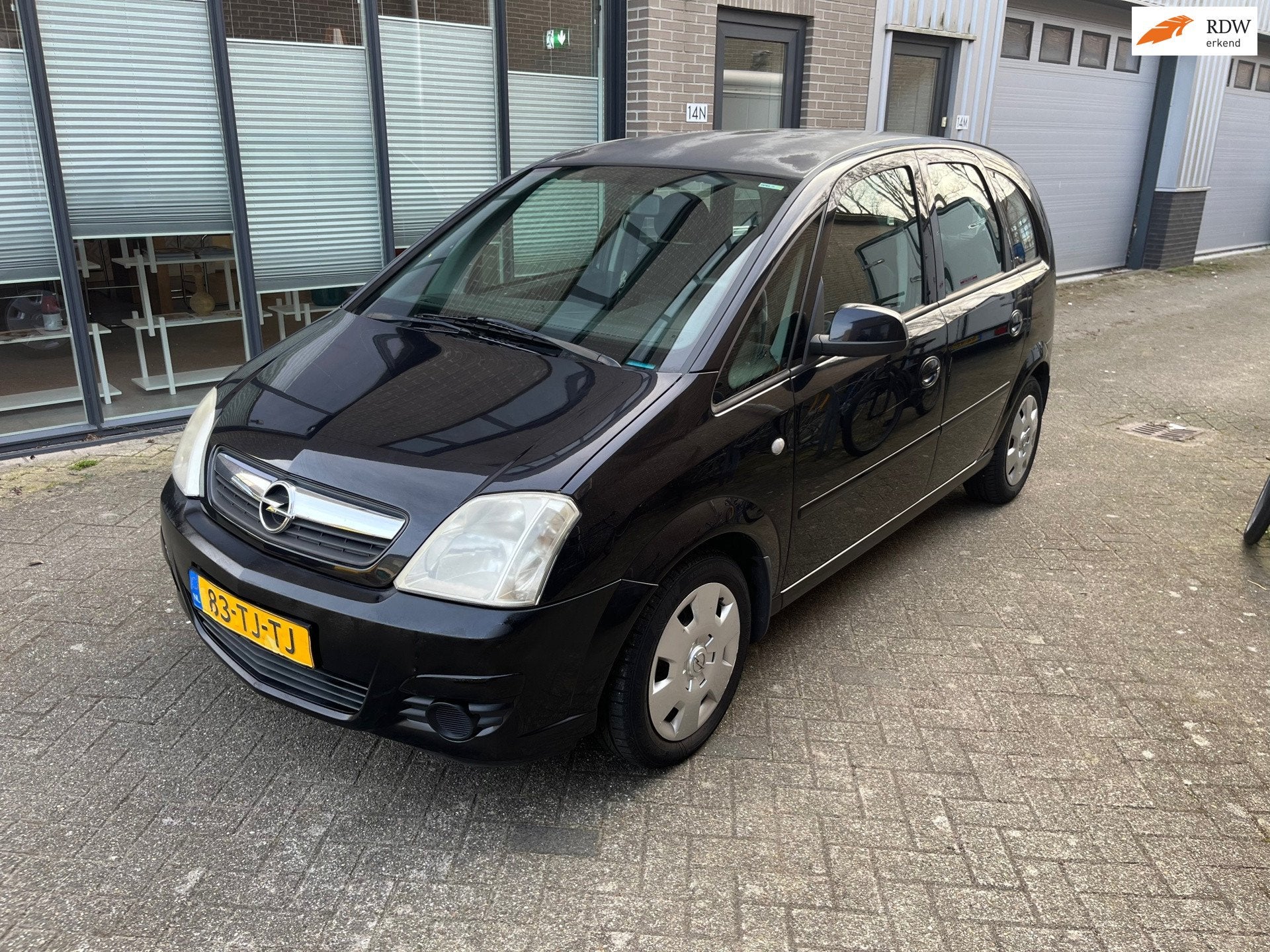 Opel Meriva 1.6-16V Enjoy! AIRCO! NW APK! 180 DKM NAP!, Voorwielaandrijving, Gebruikt, 4 cilinders, Zwart