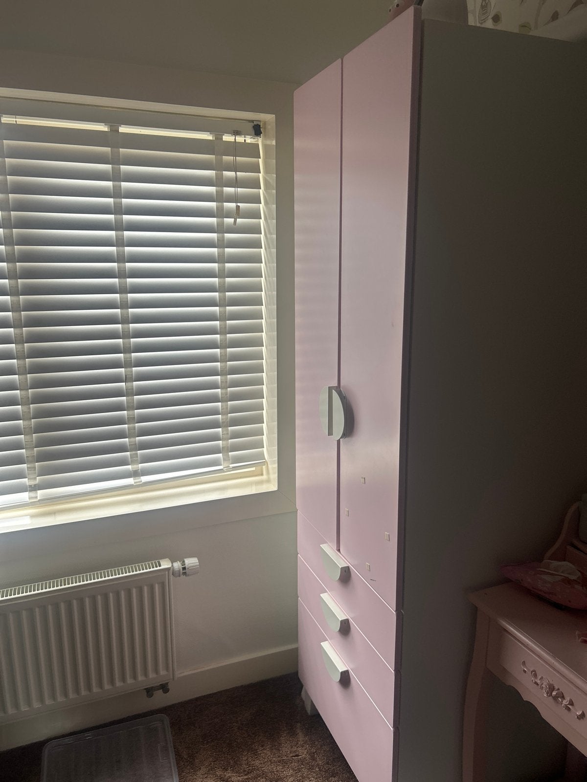 Roze kinderkast - Zo goed als nieuw, Kinderen en Baby's, Kinderkamer | Commodes en Kasten, Ophalen, Kast, 105 cm of meer, Zo goed als nieuw
