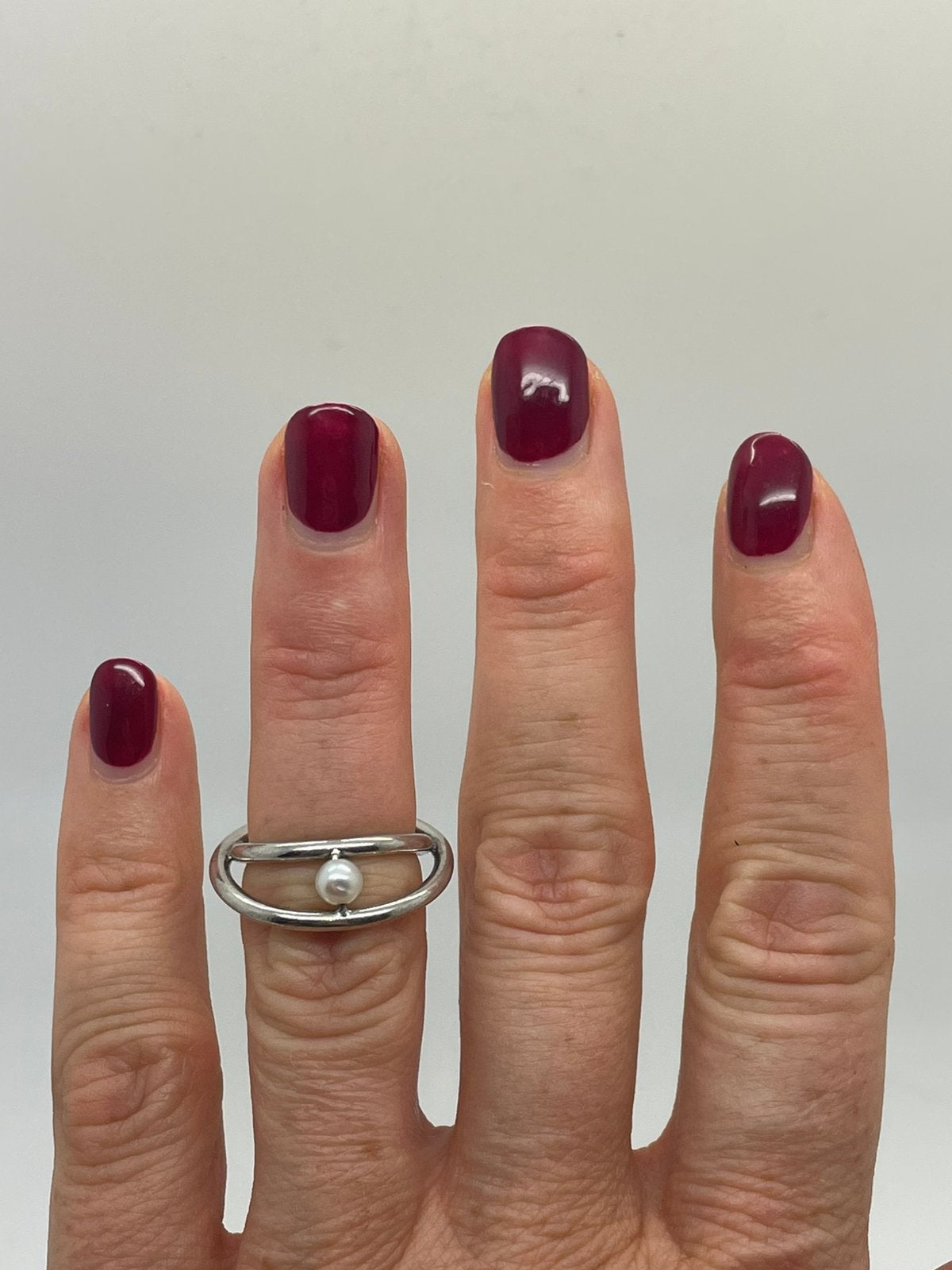 F985 Prachtige zilveren ring met parel maat 16, Ophalen of Verzenden, Kleiner dan 17, X, Dame