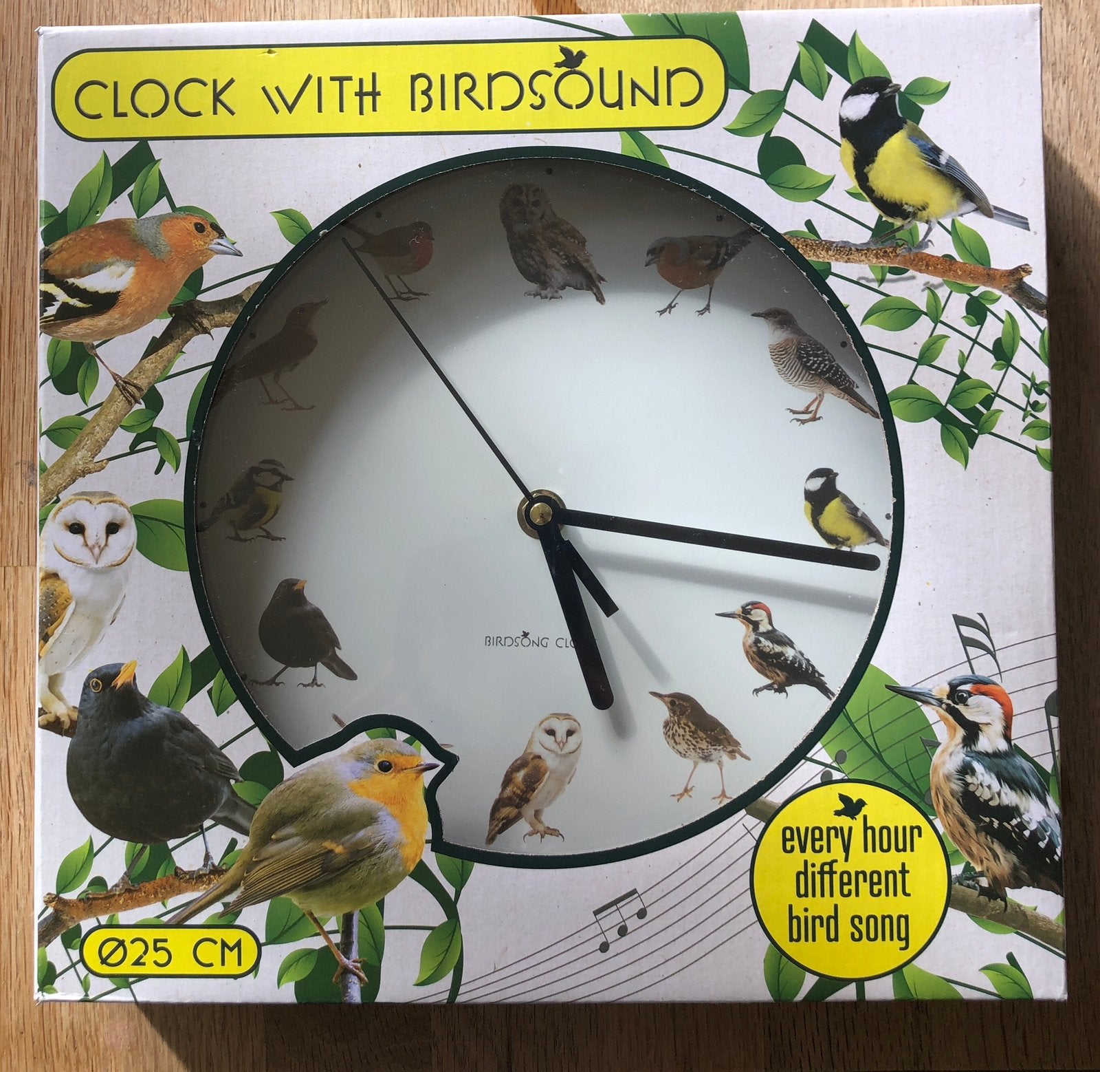 Klok met vogelgeluiden, Wandklok, Ophalen of Verzenden, Zo goed als nieuw, Vogelgeluiden