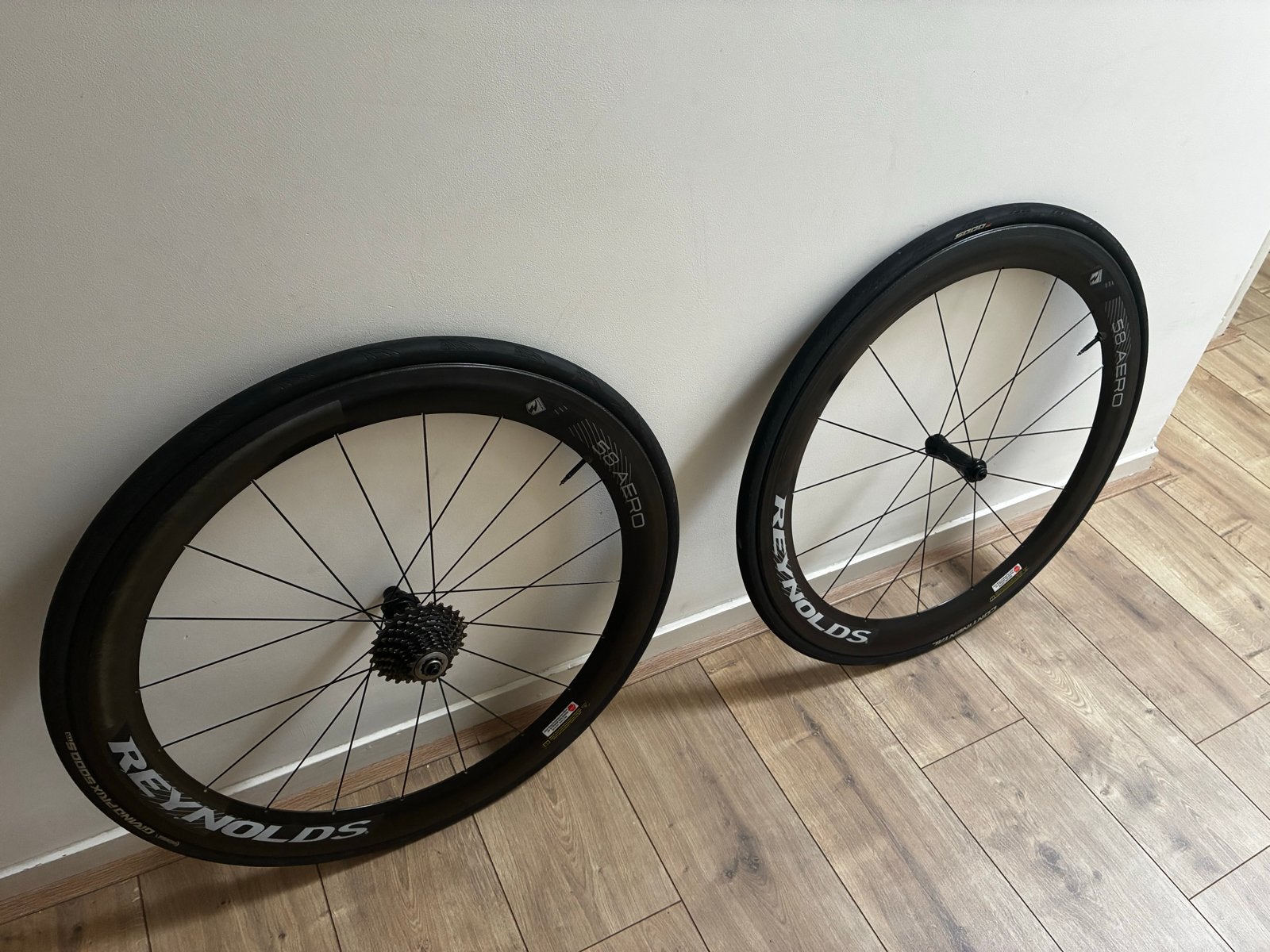 Reynolds 58 aero clincher Wielset met red 10 sp cas, Gebruikt, Racefiets, Carbon, Ophalen