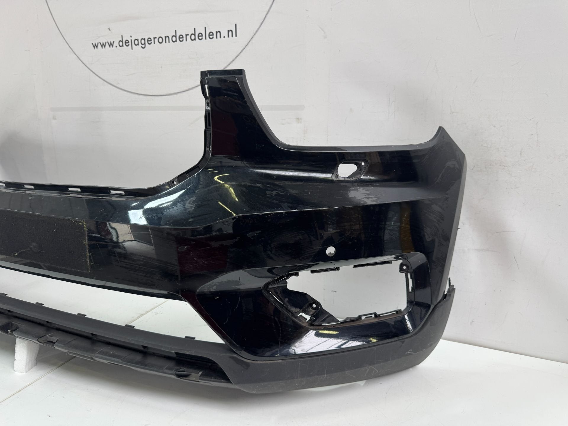 VOLVO XC40 VOORBUMPER BUMPER 31449340 4X PDC 2017-, Gebruikt, Gunnar Engellaus vag 8
405 31  Gothenburg, SE, Voor, Info@volvocars.com