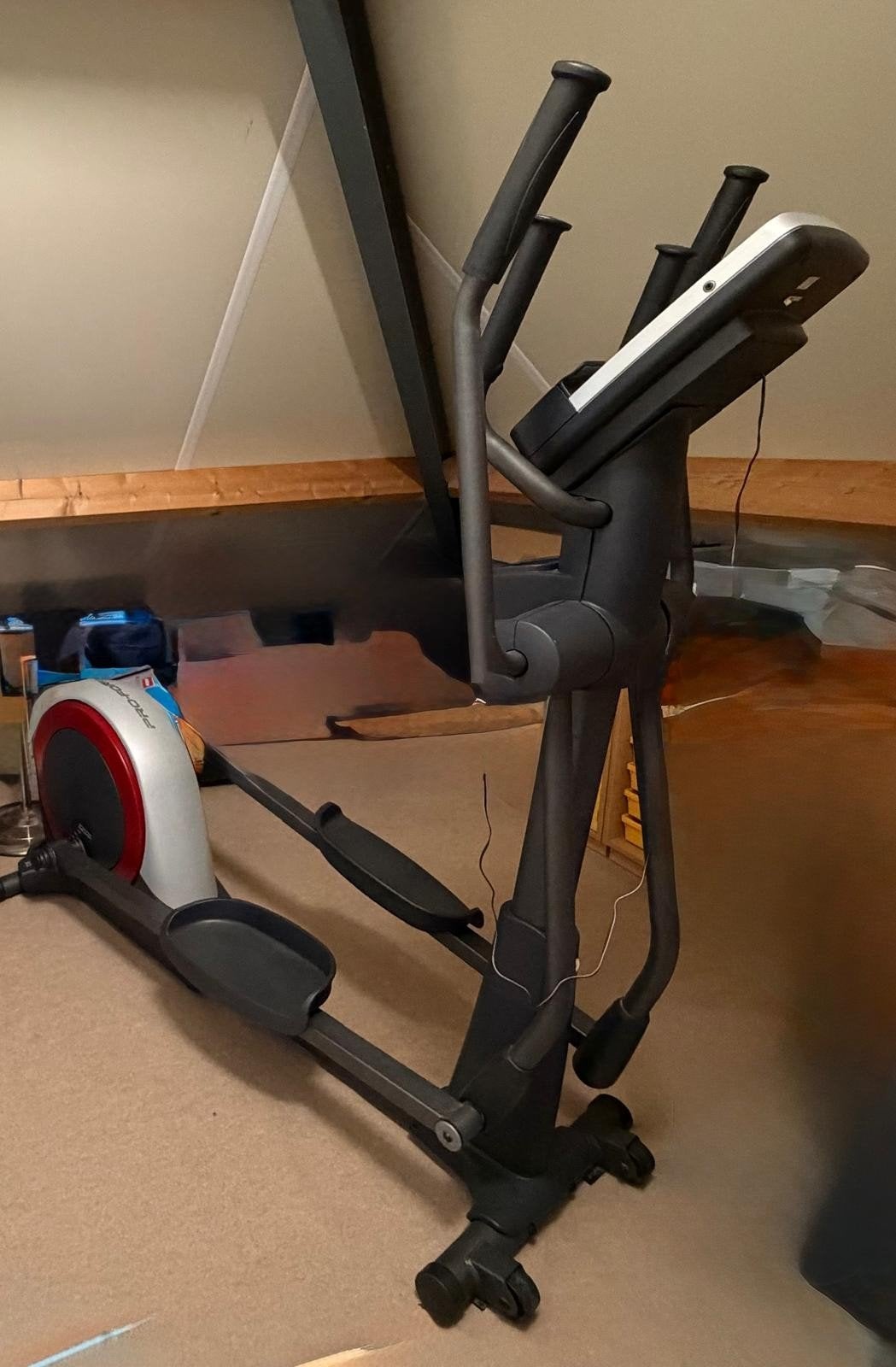 Pro-Form 500 ZLE Crosstrainer, Ophalen, Benen, Zo goed als nieuw, Crosstrainer