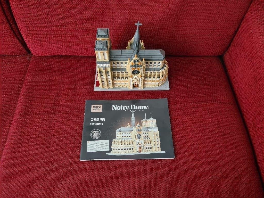 Mini bouwstenen notre dame parijs lepin, Ophalen of Verzenden