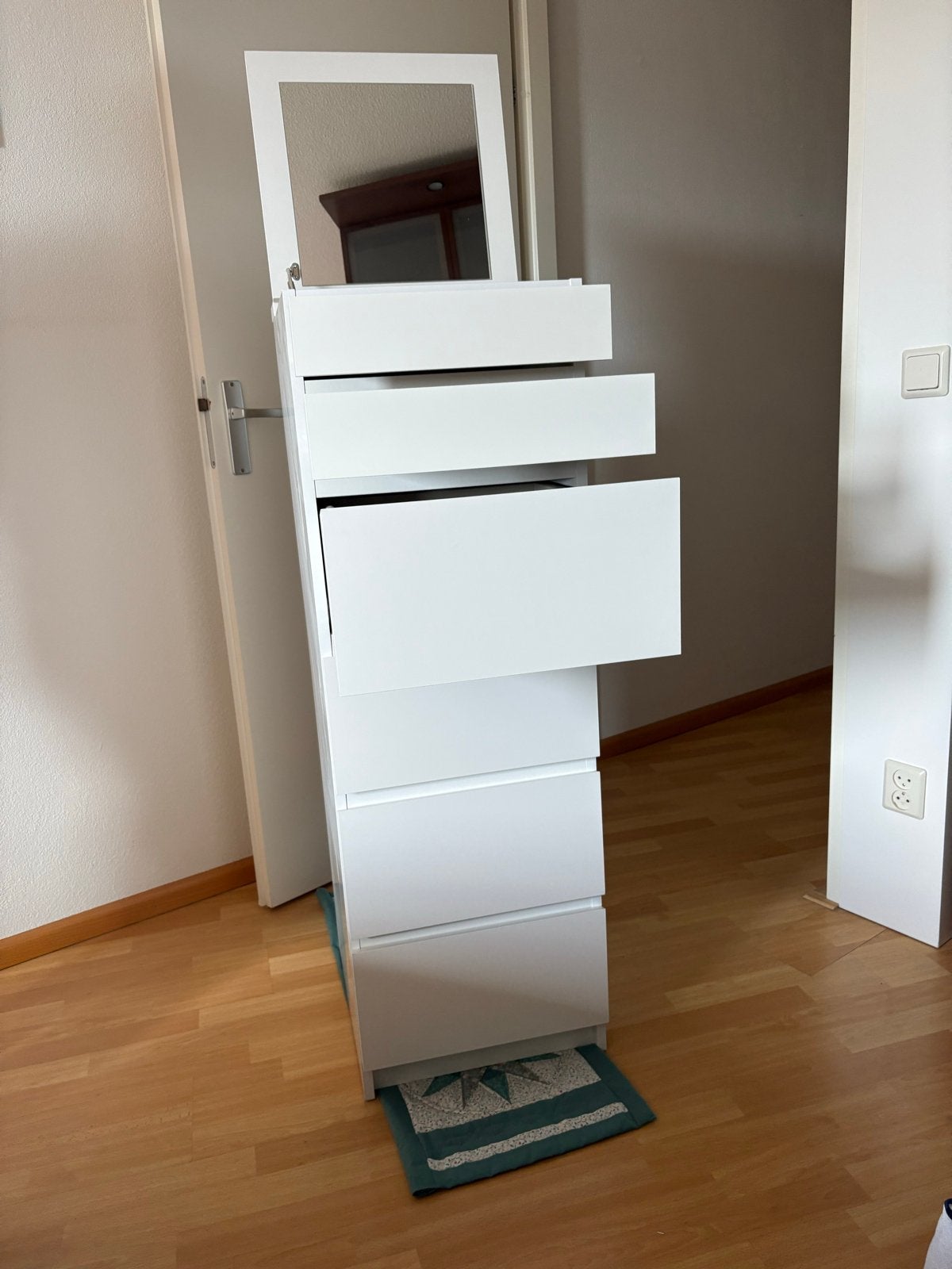 IKEA Malm ladekast met spiegel, wit, onbeschadigd, Ophalen, 5 laden of meer, 100 tot 150 cm, 50 tot 100 cm