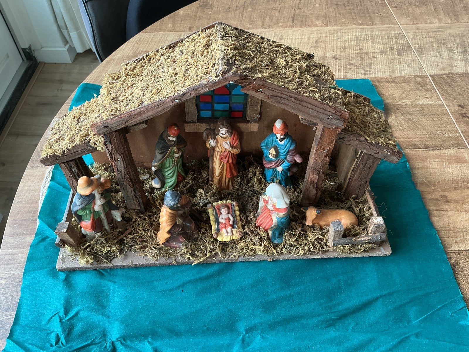 traditionele houten Kerststal met figuren, Diversen, Ophalen, Gebruikt