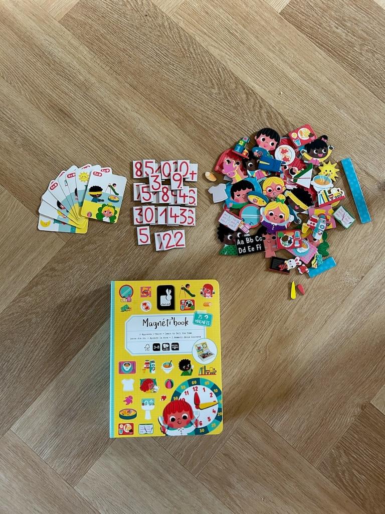 *NIEUW!* Janod Magnetibook - Klok kijken - Magneet speelgoed, Kinderen en Baby's, Speelgoed | Educatief en Creatief, Ophalen of Verzenden