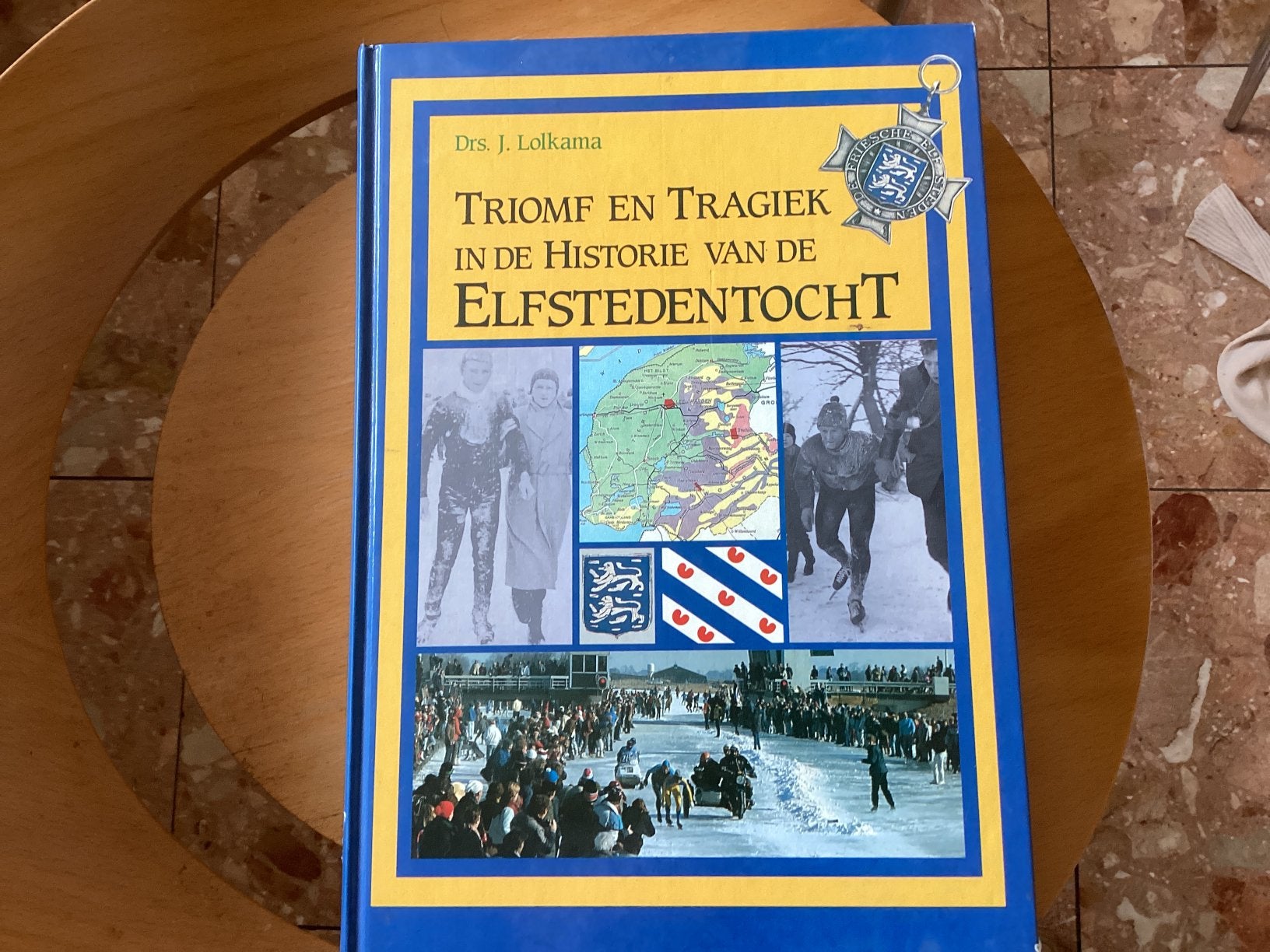 Friesland Elfstedentocht boek, Ophalen of Verzenden, Zo goed als nieuw