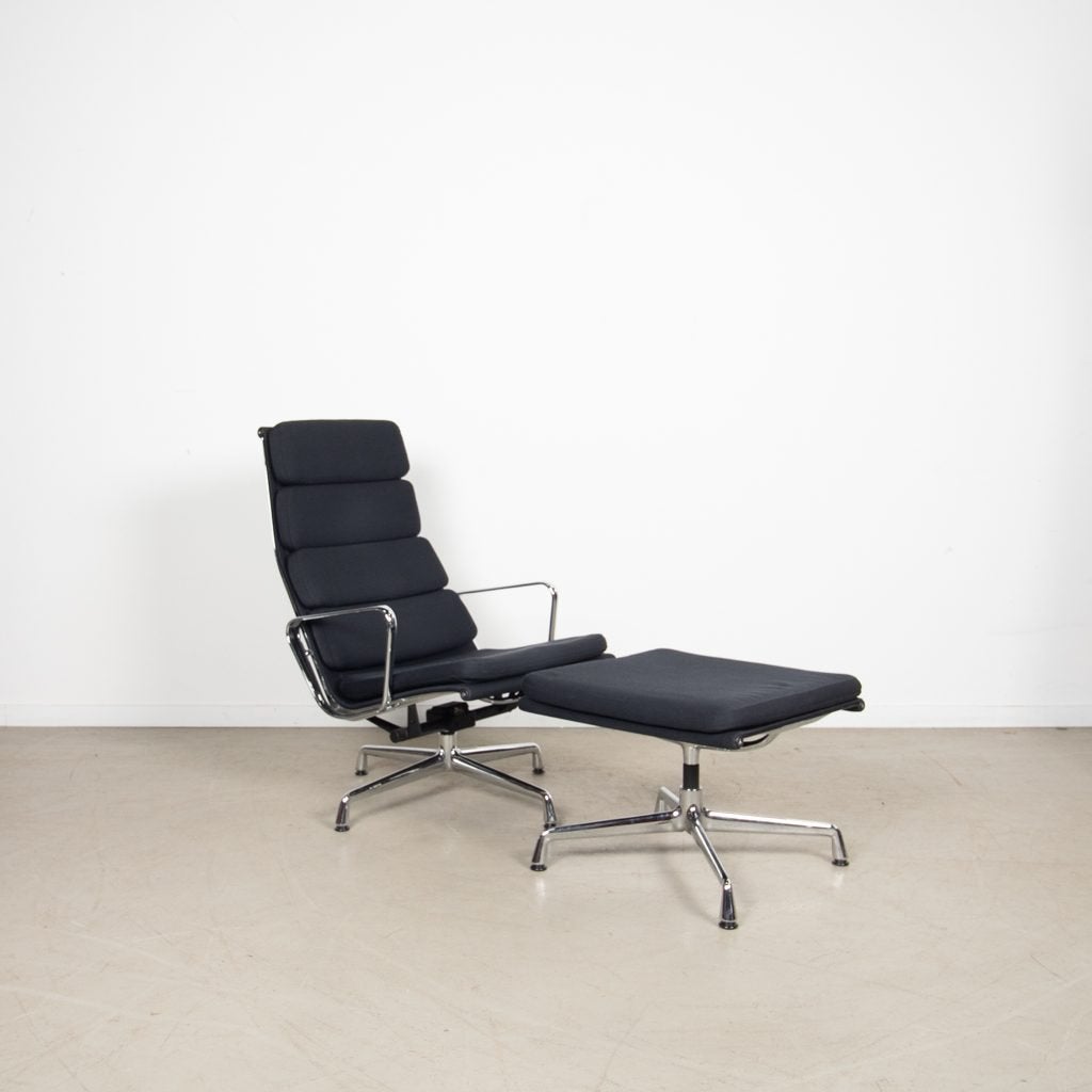 Vitra Eames EA 222 Fauteuil Zwart Stof + Hocker, Vitra, Zo goed als nieuw, Niet ingevuld, Niet ingevuld