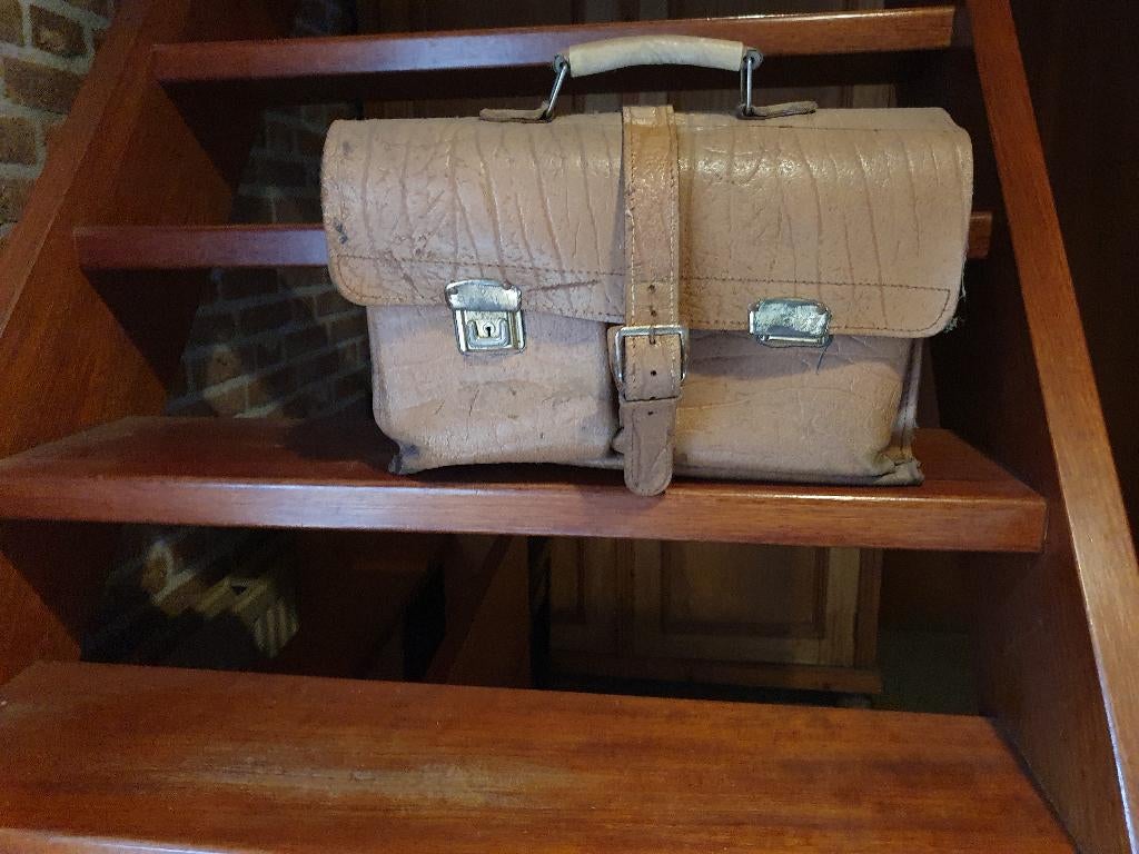 Vintage/retro lederen aktentas in prima staat. Opsturen of, Sieraden, Tassen en Uiterlijk, Tassen | Schooltassen, Beige, Aktetas of Boekentas