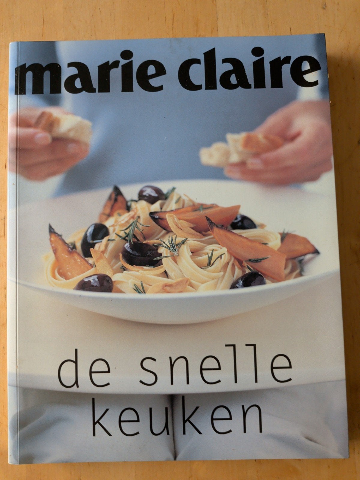 Marie Claire: De Snelle Keuken - Kookboek (softcover), Gelezen, Donna Hay, Hoofdgerechten, Ophalen of Verzenden