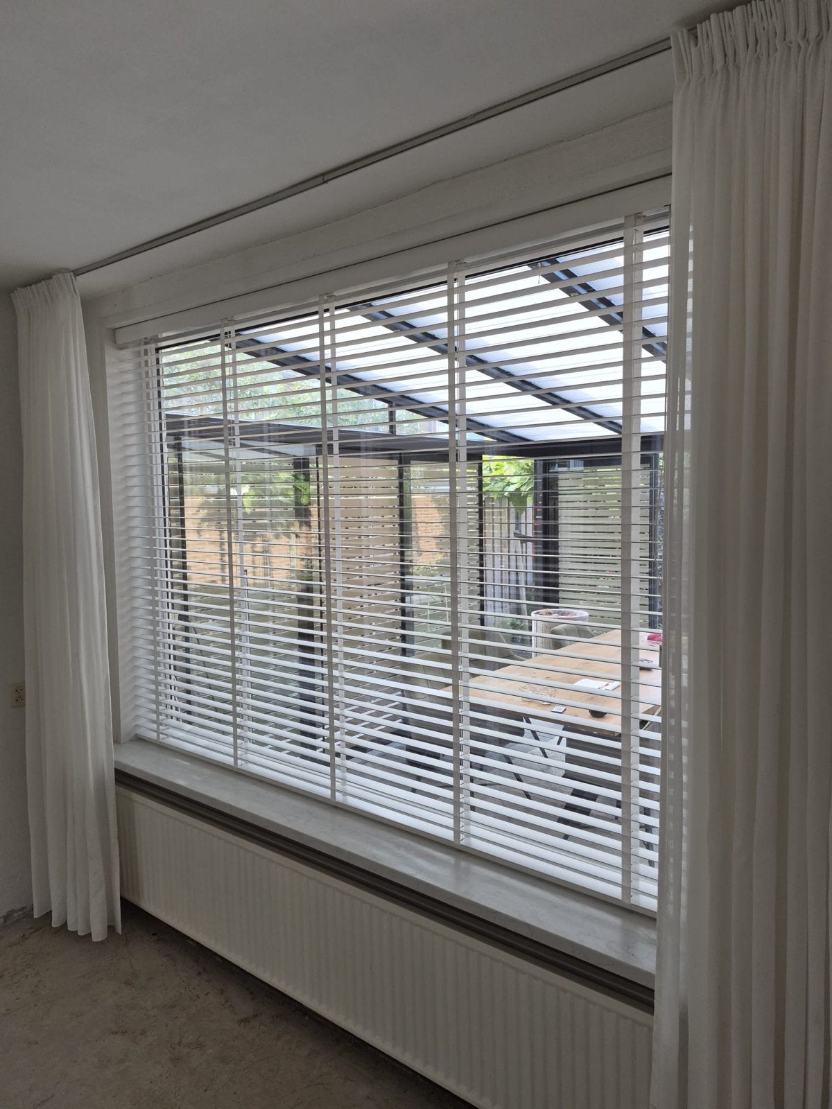 Witte Luxaflex in zeer nette staat., Ophalen, Jaloezie, Wit, Luxaflex