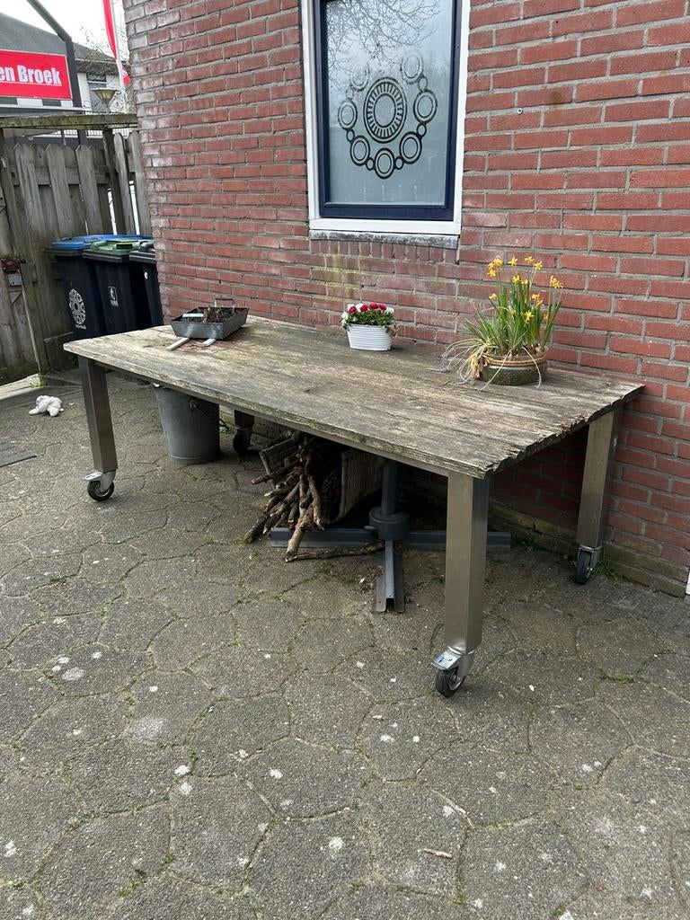 Grote, verrijdbare tuintafel met RVS onderstel, Ophalen, Gebruikt, Rechthoekig, Rvs