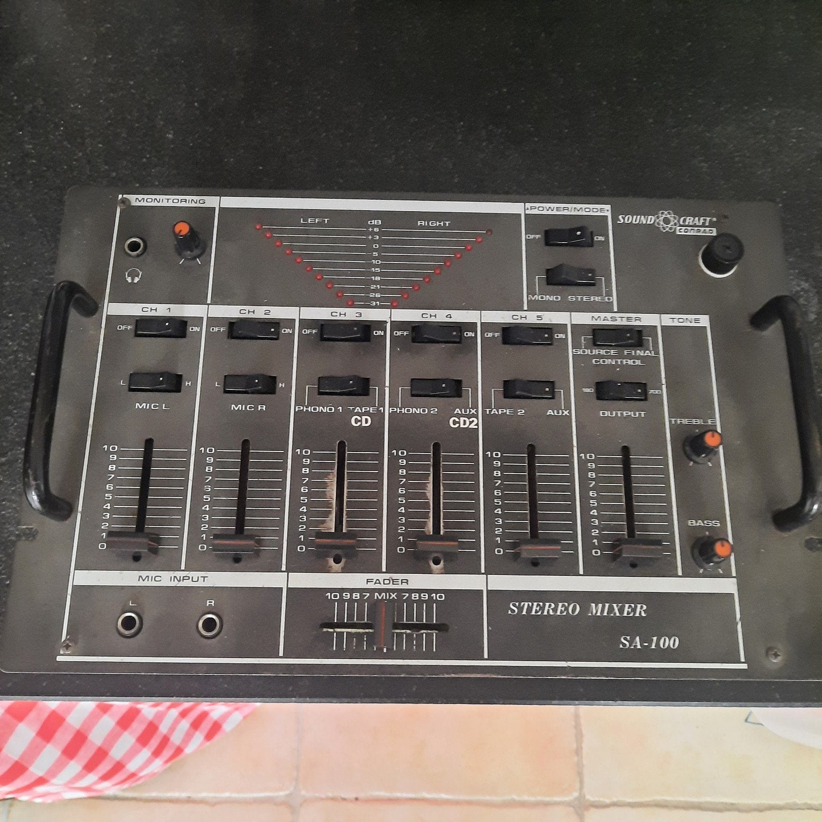 Sound Craft/Conrad Electronic SA-100 Stereo Mixer/mengpaneel, Ophalen of Verzenden, Gebruikt